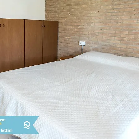 Senigallia, Trilocale Sul Mare Con Inclusa - Se005 * Сенигаллия