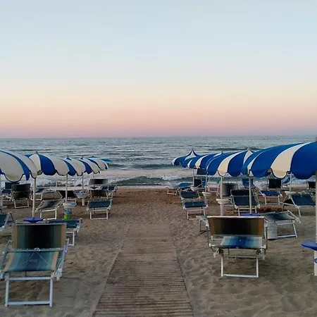 Апартаменты Senigallia, Trilocale Sul Mare Con Inclusa - Se005