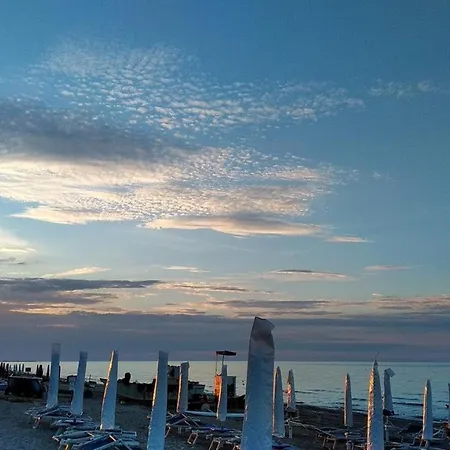 Senigallia, Trilocale Sul Mare Con Inclusa - Se005 * Senigallia